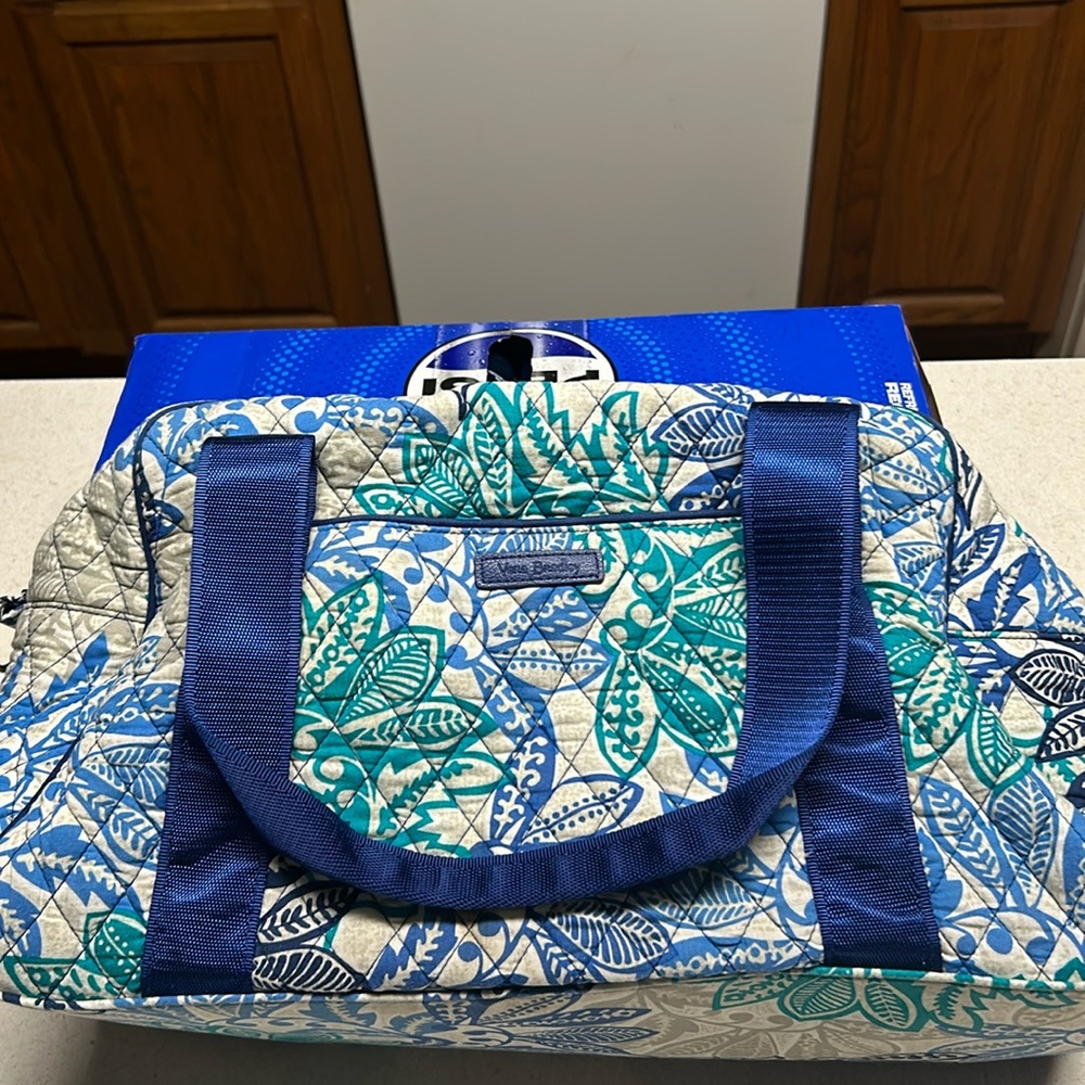 Vera Bradley tote/duffel bag.